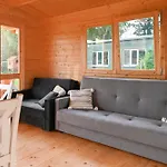 Nowy Z Podgrzewanym Basenem Na Wylacznosc Дом отдыха Бранево