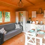 Дом отдыха Nowy Z Podgrzewanym Basenem Na Wylacznosc