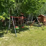 Nowy Z Podgrzewanym Basenem Na Wylacznosc Дом отдыха Бранево