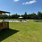 Дом отдыха Nowy Z Podgrzewanym Basenem Na Wylacznosc Бранево