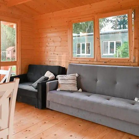Z Podgrzewanym Basenem Holiday home Braniewo