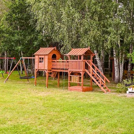 Nowy Z Podgrzewanym Basenem Na Wylacznosc Бранево