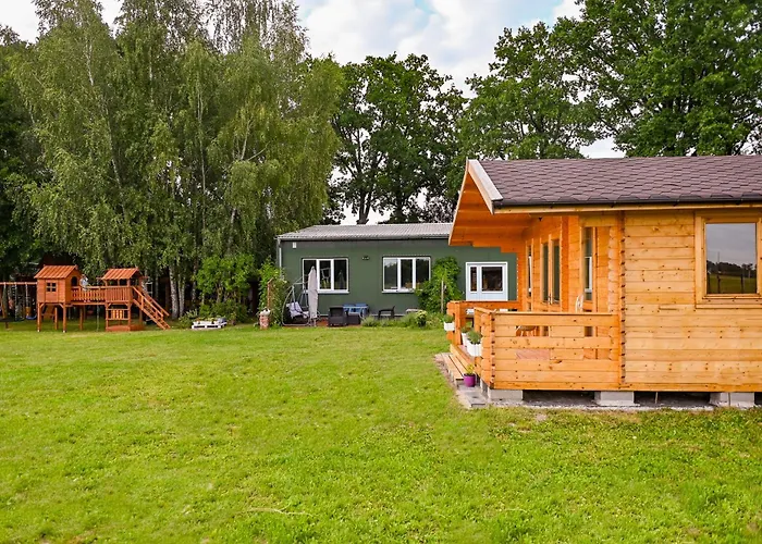 Дом отдыха Nowy Z Podgrzewanym Basenem Na Wylacznosc Бранево