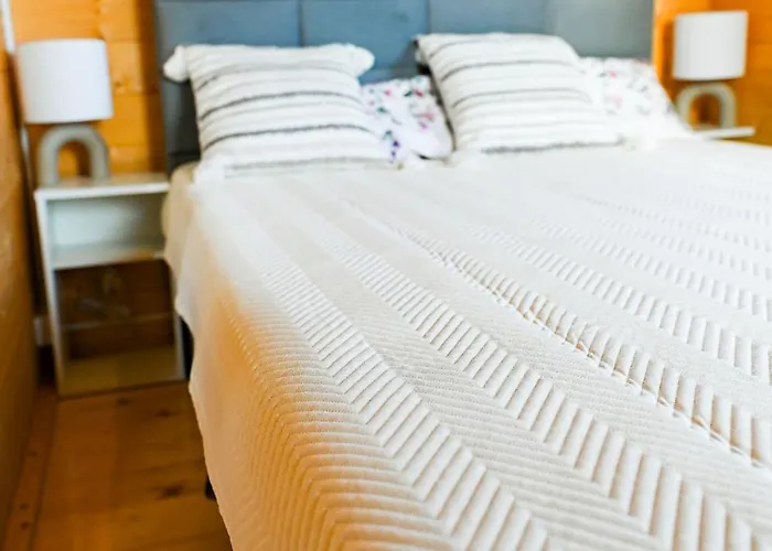 Дом отдыха Nowy Z Podgrzewanym Basenem Na Wylacznosc Бранево