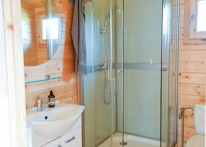 Nowy Z Podgrzewanym Basenem Na Wylacznosc Дом отдыха Бранево