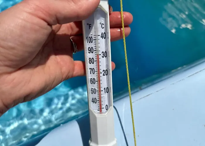 Дом отдыха Nowy Z Podgrzewanym Basenem Na Wylacznosc Бранево