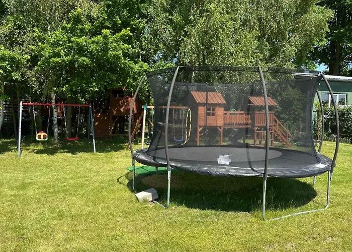 Дом отдыха Nowy Z Podgrzewanym Basenem Na Wylacznosc Бранево